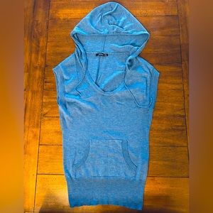 Patty Boutik Pullover Cropped Sleeves Blue Hooded Vest GUC Sz Small Merino Wool